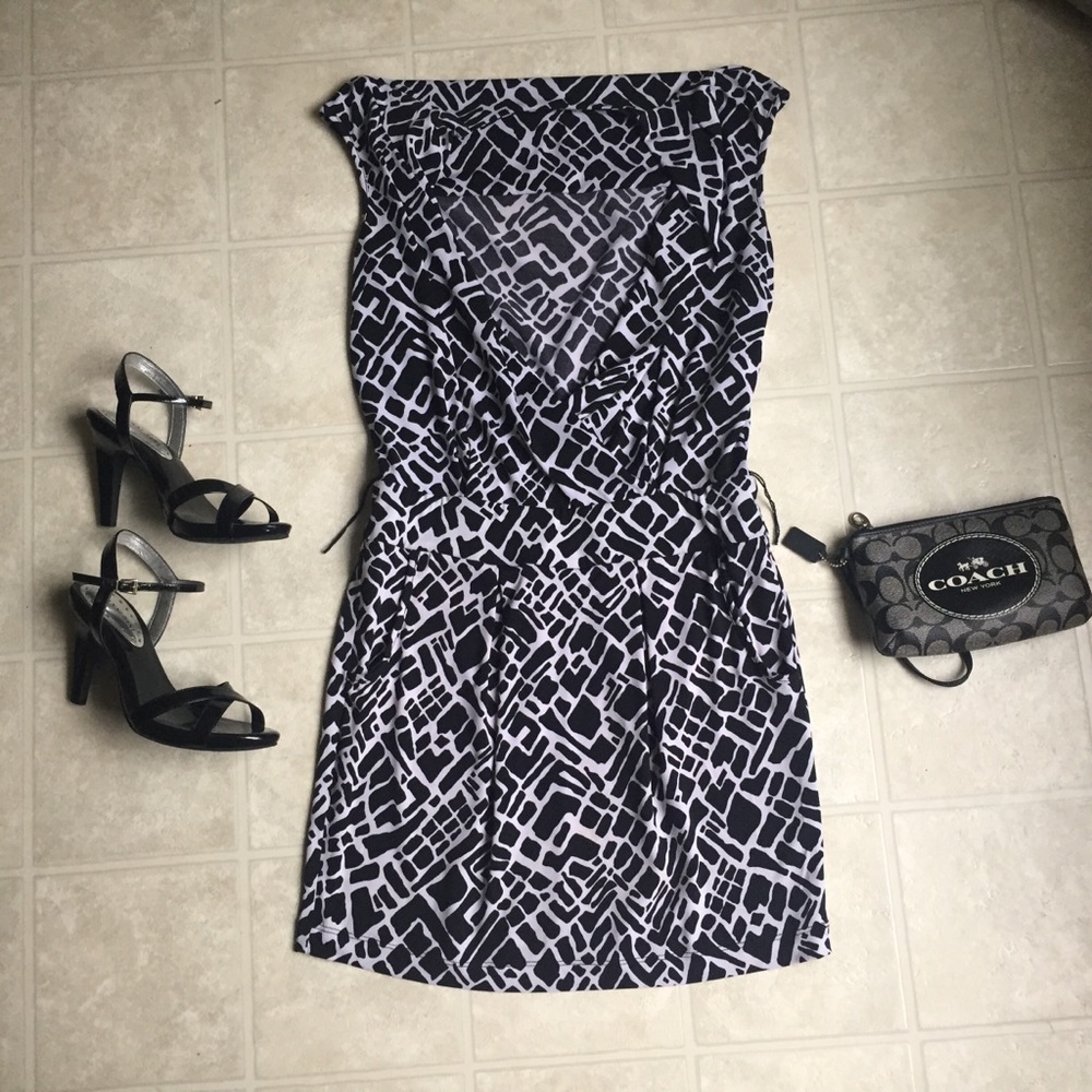 Black & White Patterned Mini Dress with Pockets